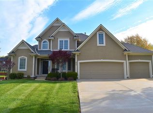 633 NE Sundance Trl, Lees Summit, MO 64086