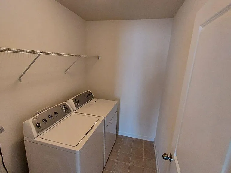608 Stapleford Ln — Photo 20