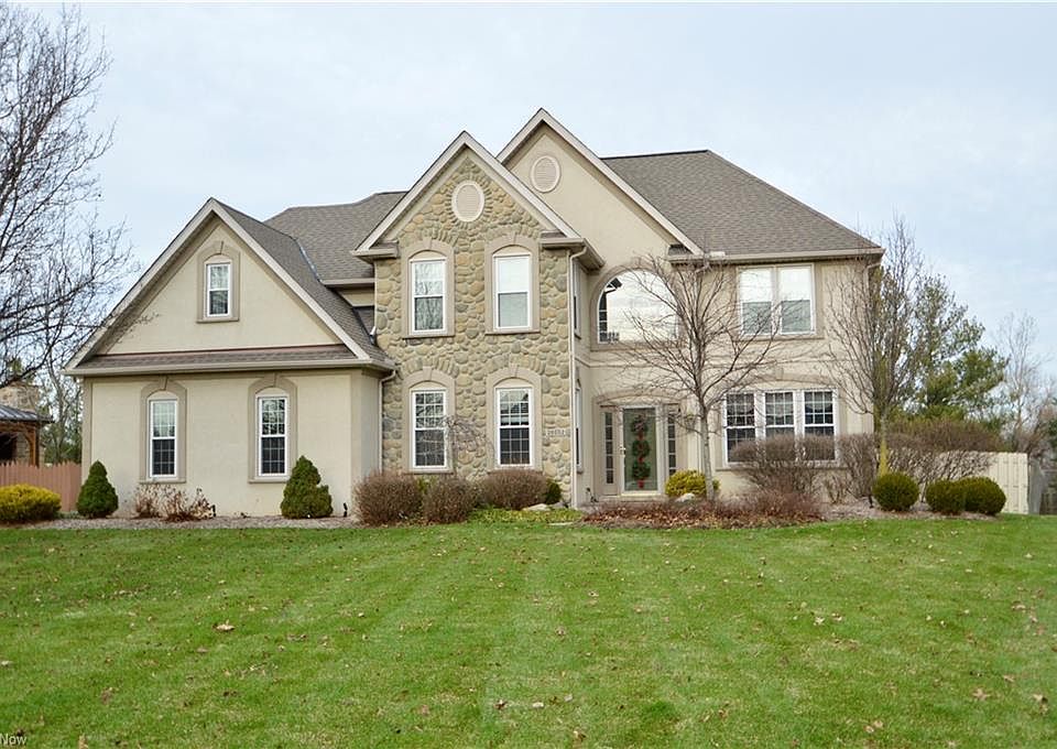 1st image of 28852 Woodmill Dr