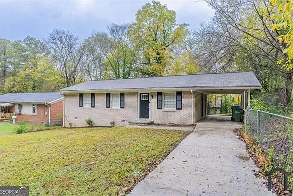 3851 Bonnie Ln SE — Photo 2