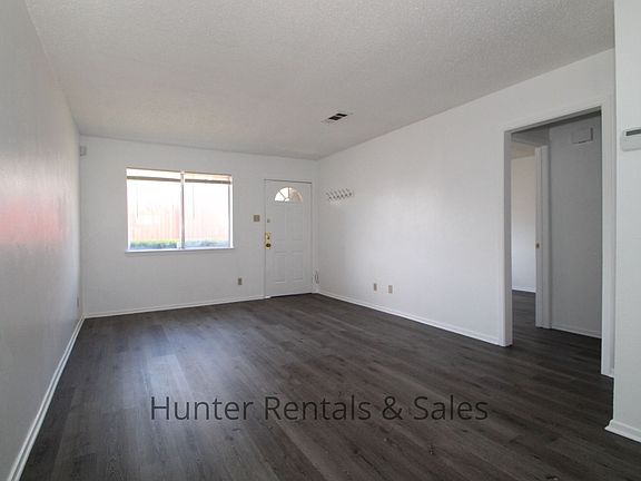 4th image of 1129D Wales Dr #0