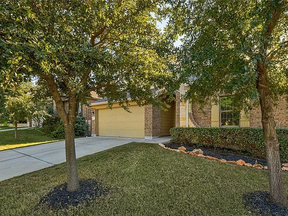 3rd image of 625 Cerezo Dr