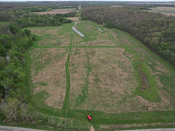 3rd image of County Line Rd