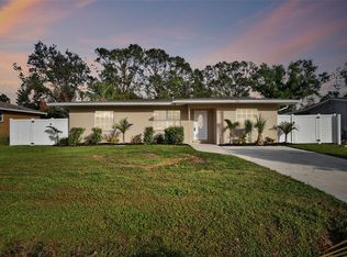 831 Searcy Ave, Sarasota, FL 34237