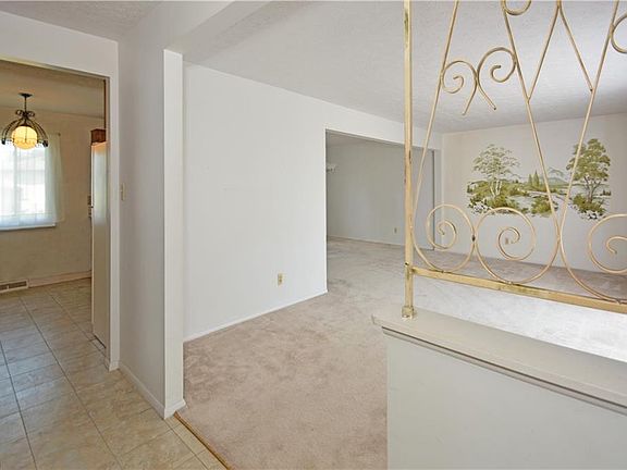 4th image of 7246 Milbury Ct