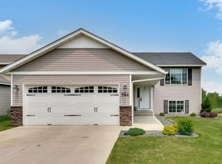 744 S Oaks Dr, Hastings, MN 55033