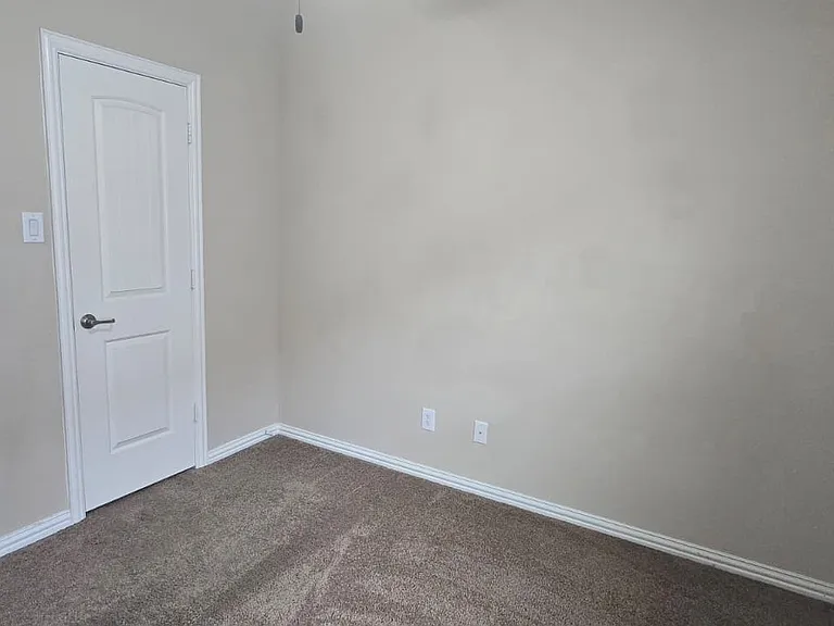 5116 Seashore Ln — Photo 8