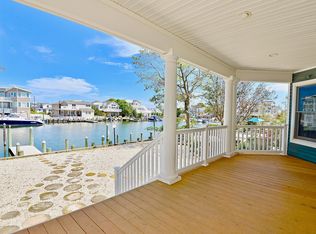 330 W 13th St, Ship Bottom, NJ 08008
