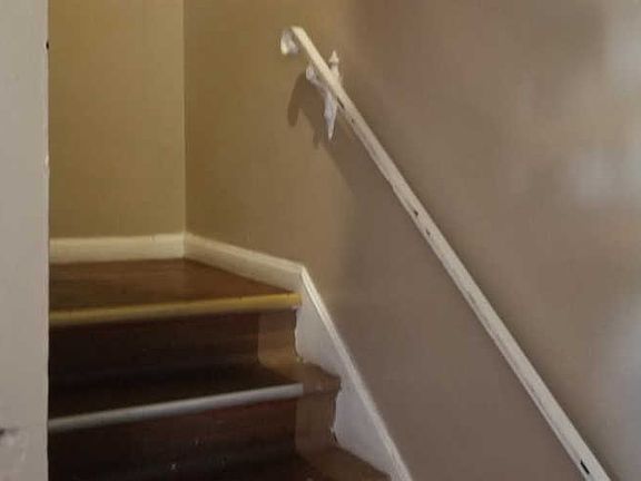 2nd image of 1817 Crest Hill Ave