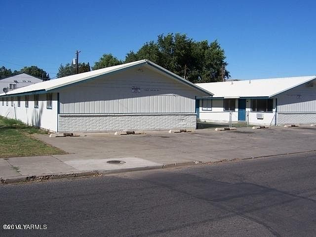 Building Photo 4