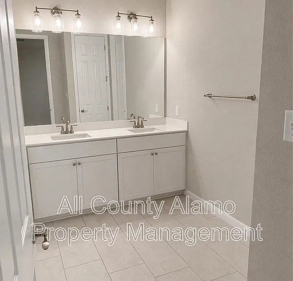 420 Chaste Tree Dr — Photo 9
