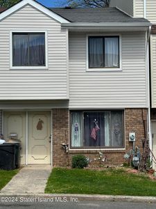 101 Redwood Loop, Staten Island, NY, 10309