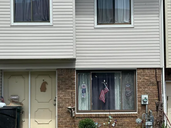 101 Redwood Loop, Staten Island, NY 10309