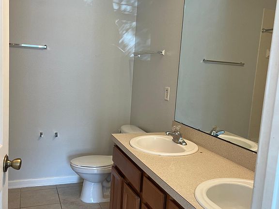 5th image of 865 S Black Cherry Dr