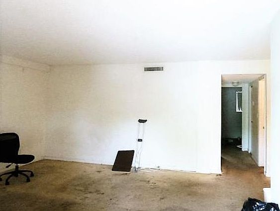 5th image of 6900 SW 39th St APT 109K