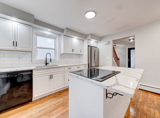 34 Wade Ave, Bloomfield, CT 06002
