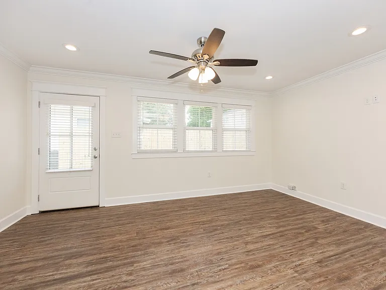 836 Steele Blvd — Photo 10