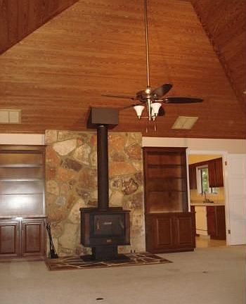 5th image of 804 Oglesby Ct