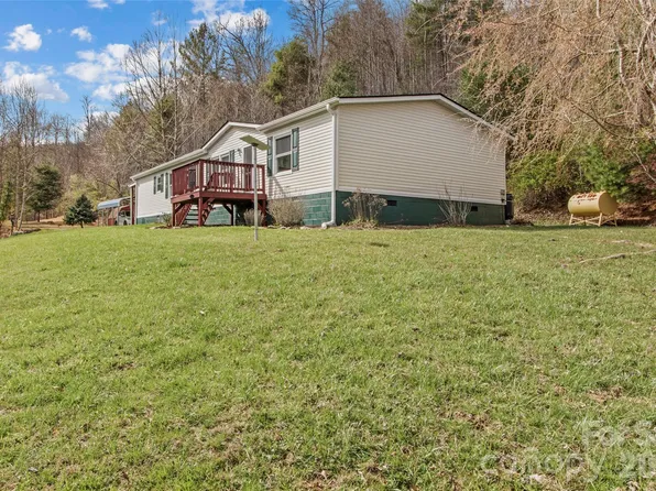 155 Thunderstruck Rdg, Burnsville, NC 28714