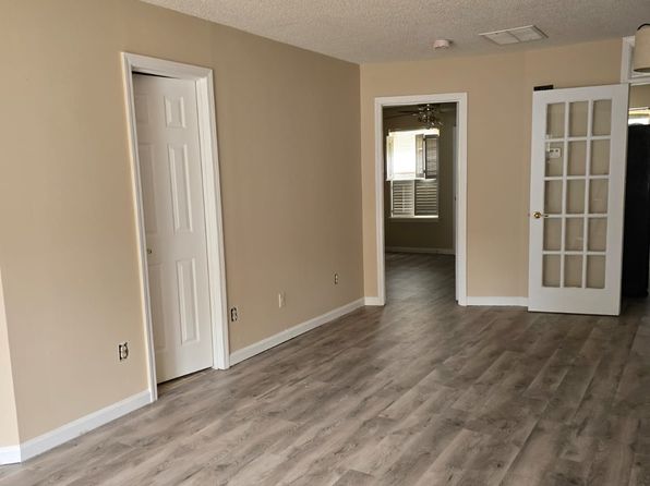 9039 Stoneleigh Trce