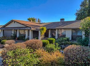 2151 Oak Ridge Dr, Redding, CA 96001