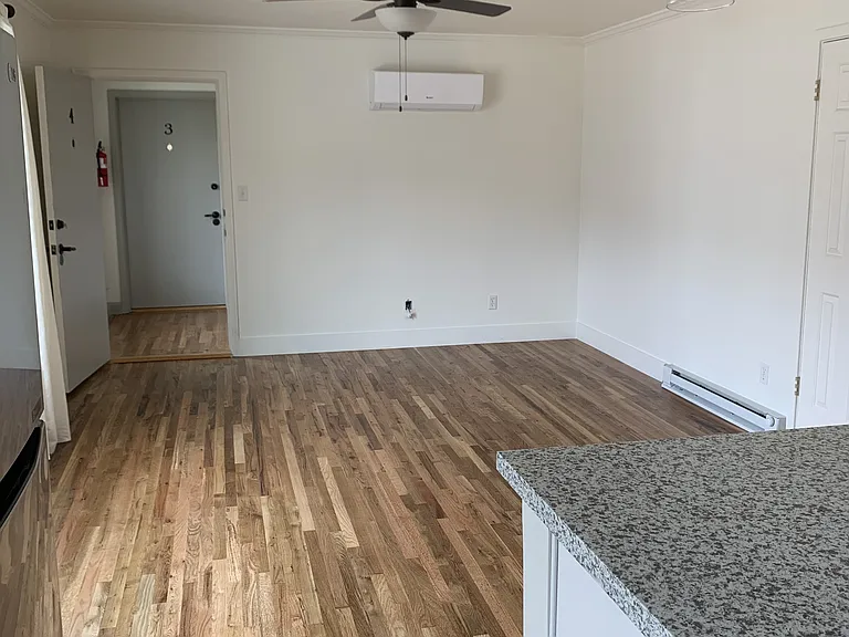 227 N North St #4 — Photo 7