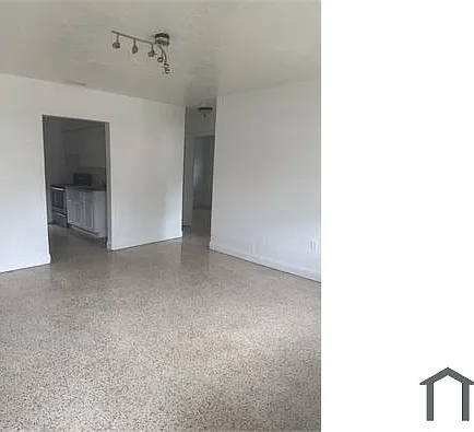 2175 NW 41st St — Photo 7