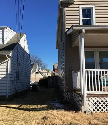 2nd image of 246 No 10 Ave