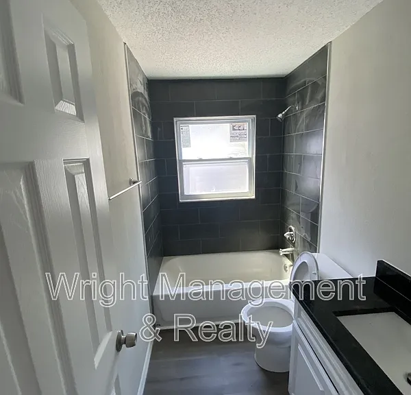3544 Martell St — Photo 10
