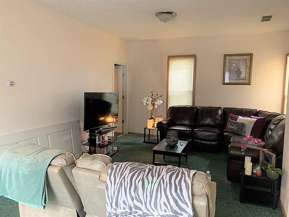 5th image of 1021 W Beardsley Ave