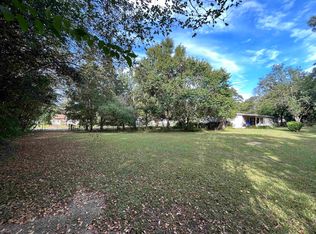 Peggy Dr, Tallahassee, FL 32305