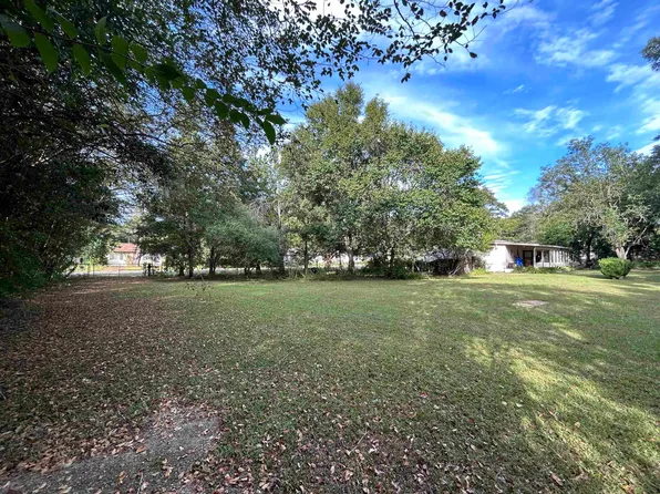 Peggy Dr, Tallahassee, FL 32305