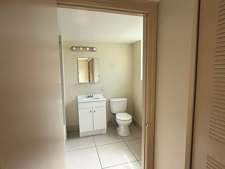 Somerville Apartments — Photo 6