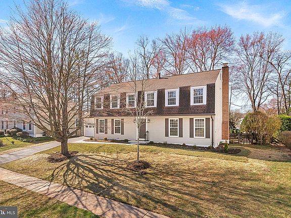 2nd image of 12857 Tewksbury Dr