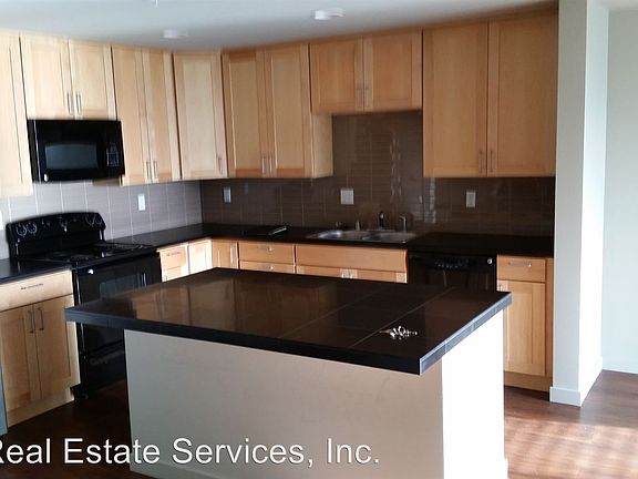 4th image of 717 Belmont Ave E APT 301