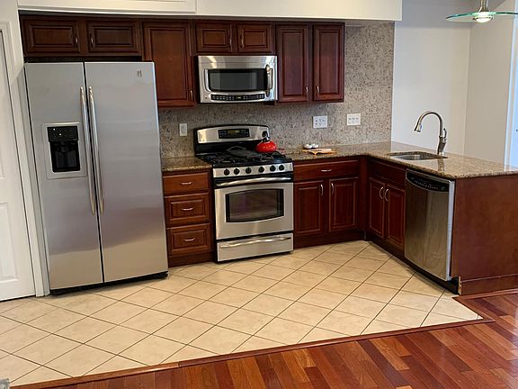 3rd image of 233-35 W Girard Ave