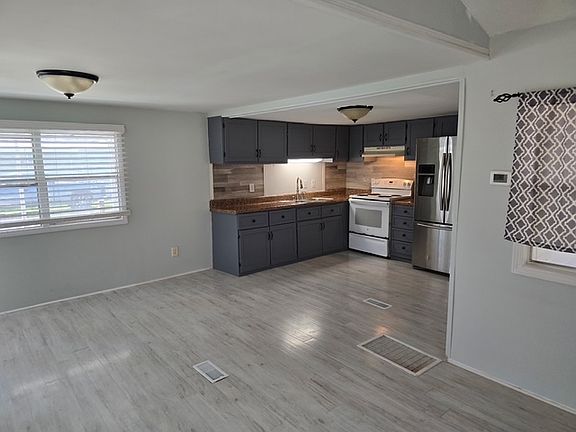 4th image of 9312 Amy Ln