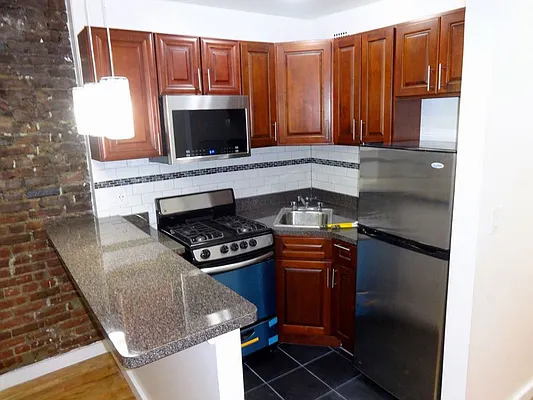 Rented by Steven Apuzzi LLC | media 16