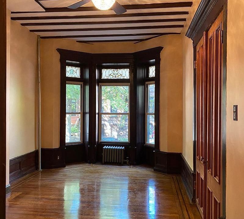 1st image of 408 Hancock St APT 1