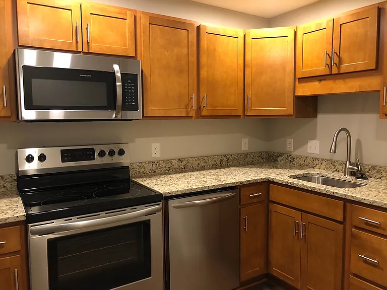 Park Place Apartments — Photo 24