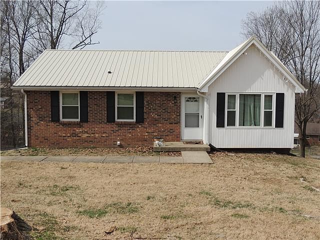 1st image of 414 Parker Dr