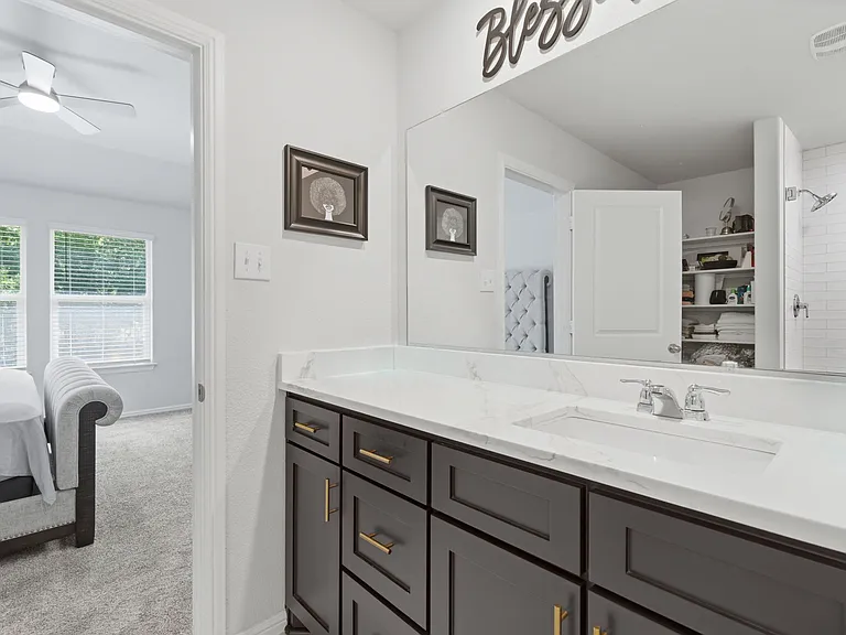 16308 Caledonia Ct — Photo 28