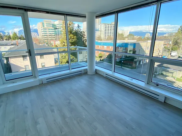 2975 Oak St #501, Vancouver, BC V6H 2K7