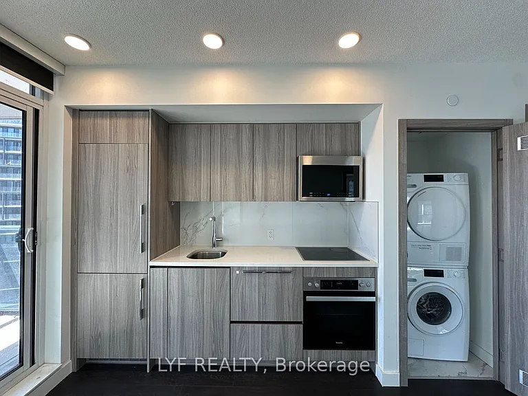 38 Widmer St #2907 — Photo 8