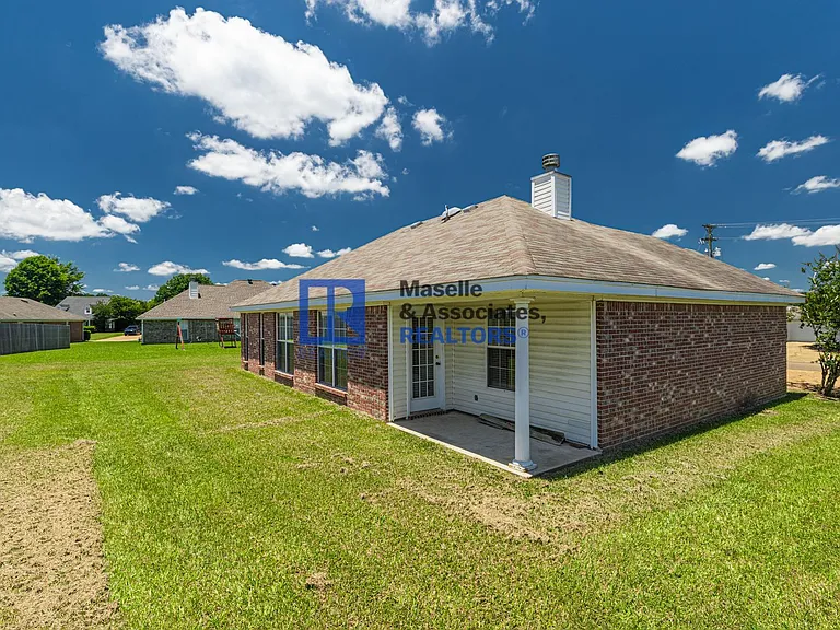 624 Post Oak Pl — Photo 31