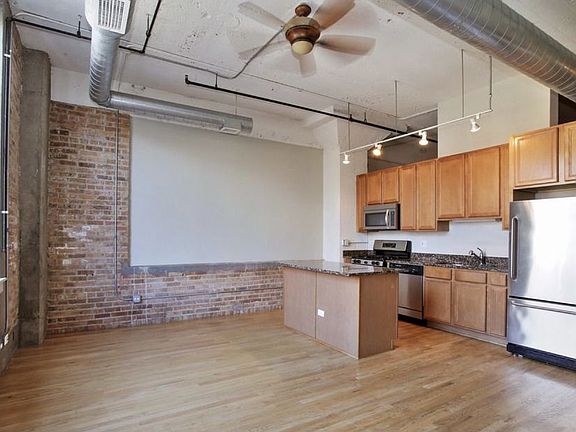 3rd image of 221 E Cullerton St APT 313