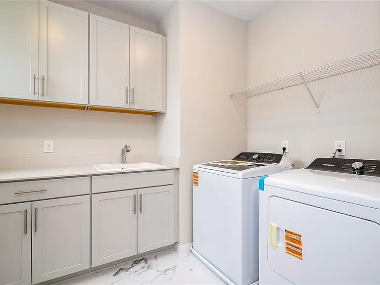 450 Winter Grove Blvd — Photo 94