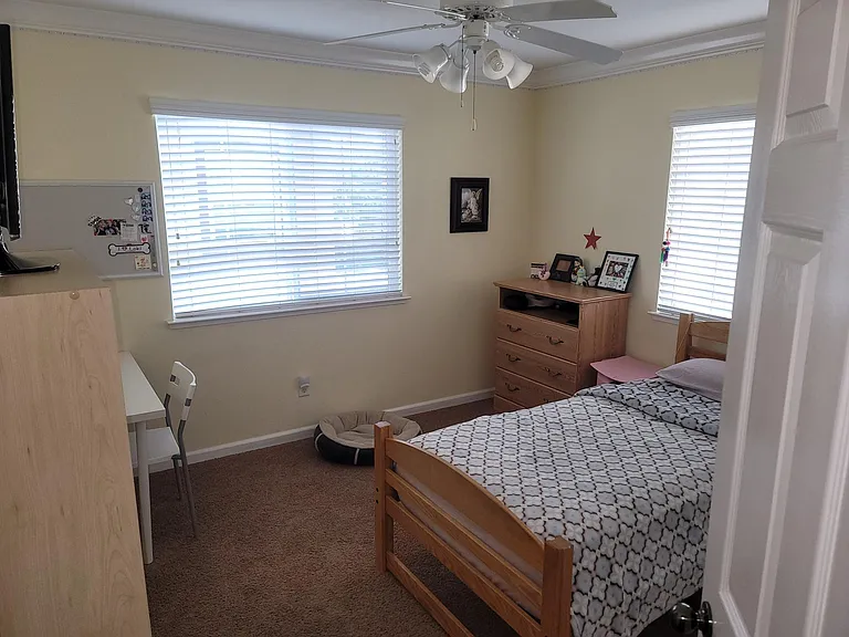 108 Eagles Roost Ct — Photo 11