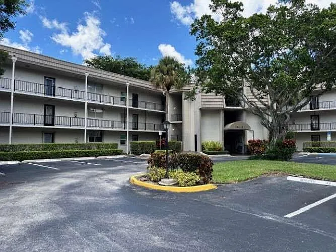 2 bed, 2.0 bath, 950 sqft, $1,850 — Photo 1