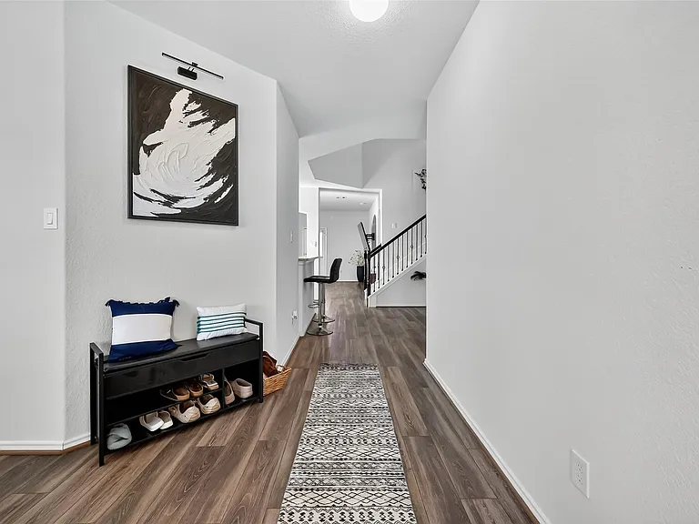 1601 Darwin Cedar Dr — Photo 10